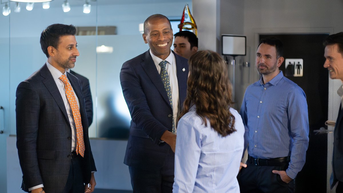tyto_robotics's tweet image. Tyto Robotics was proud to welcome the Honourable Minister of International Trade Maninder Sidhu and Greg Fergus, the Deputy for Hull-Aylmer, to our main office. Their visit was a great opportunity to discuss the future of Canadian exportation. #TechInCanada