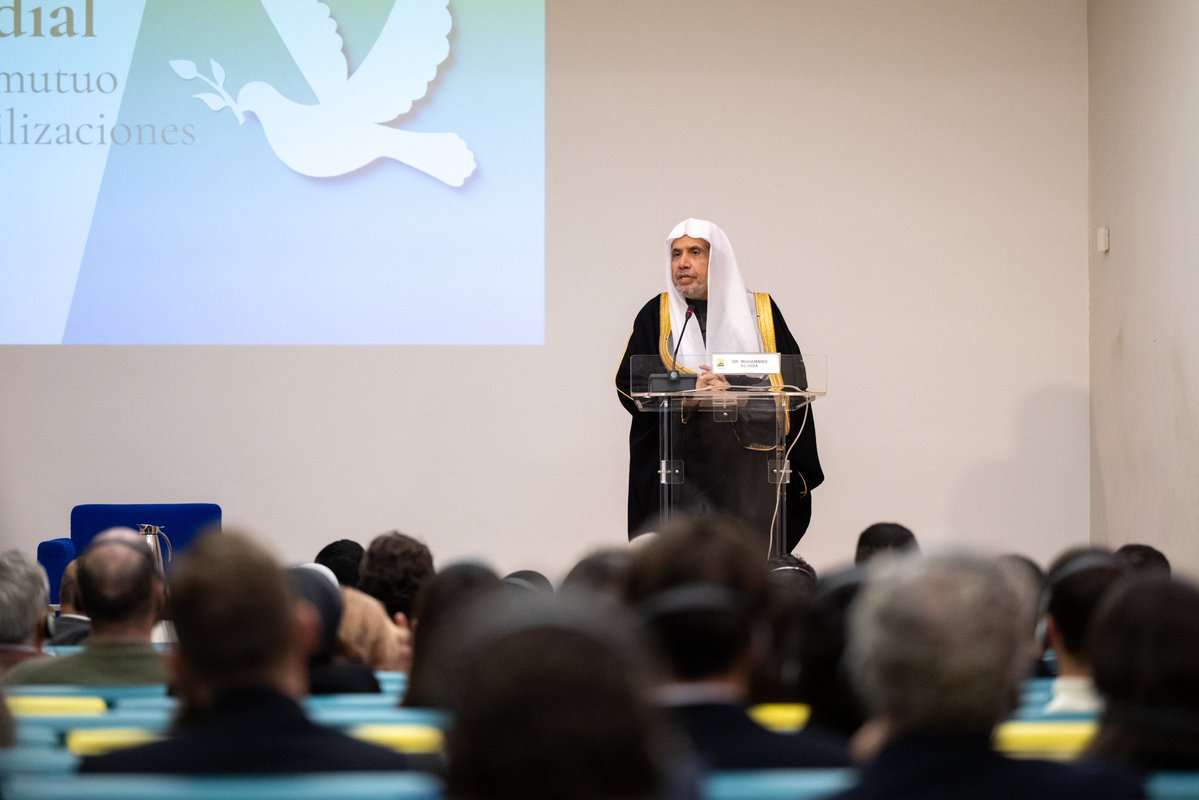 MWLOrg_en's tweet image. This morning:

In Madrid, Casa Árabe—one of Europe’s leading research centers and an institution affiliated with the Spanish Ministry of Foreign Affairs—hosted H.E. Sheikh Dr. #MohammedAlissa @MhmdAlissa, Secretary-General of the Muslim World League (MWL) and Chairman of the…