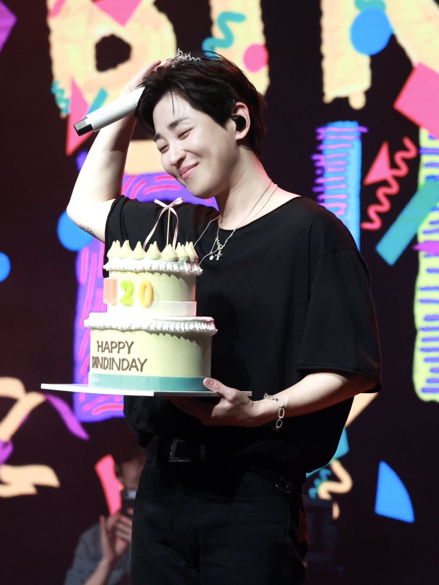 CheolisDin_'s tweet photo. 우리 공주님 항상 행복하시길
생일축하해

#딘딘 #DINDIN 
#happy_DINDIN_day 
#달달함_한도초과_딘딘생일 https://t.co/YAUPdiypNa