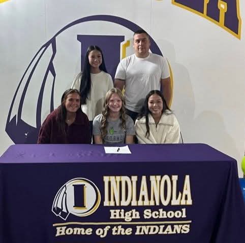 IAdynamite's tweet photo. Congratulations to Kaitlyn Bonnes on her official commitment to play at Lake County College. They definitely got a good one. https://t.co/cWymwOIKf7