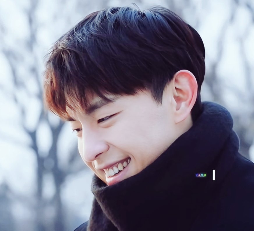 วันนี้ เริ่มหนาวแล้ว เห็นรอยยิ้มของหลุนหลุนก็อบอุ่นขึ้น 😄
#เติ้งหลุน #邓伦 #Denglun