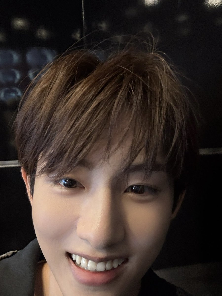 _m_ang_'s tweet image. 엉성하게 찍었다니 예쁘기만 한데🥹🤍