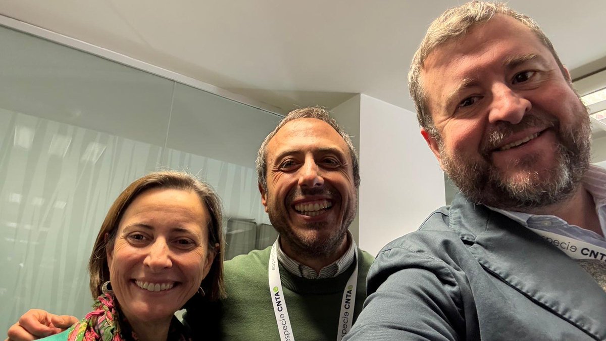 Food4LifeSPAIN's tweet photo. 🗣️ Hoy, @EduardoCotillas, secretario general de la #PTF4LS, ha estado presente en el Demo Day Food (Tech)² Challengers 2025, programa gestionado por @CNTA_CIT, con el apoyo de @gobmap

👏🏻 Felicitamos a las startups participantes, por el gran nivel de sus proyectos. https://t.co/TeG389EgI2