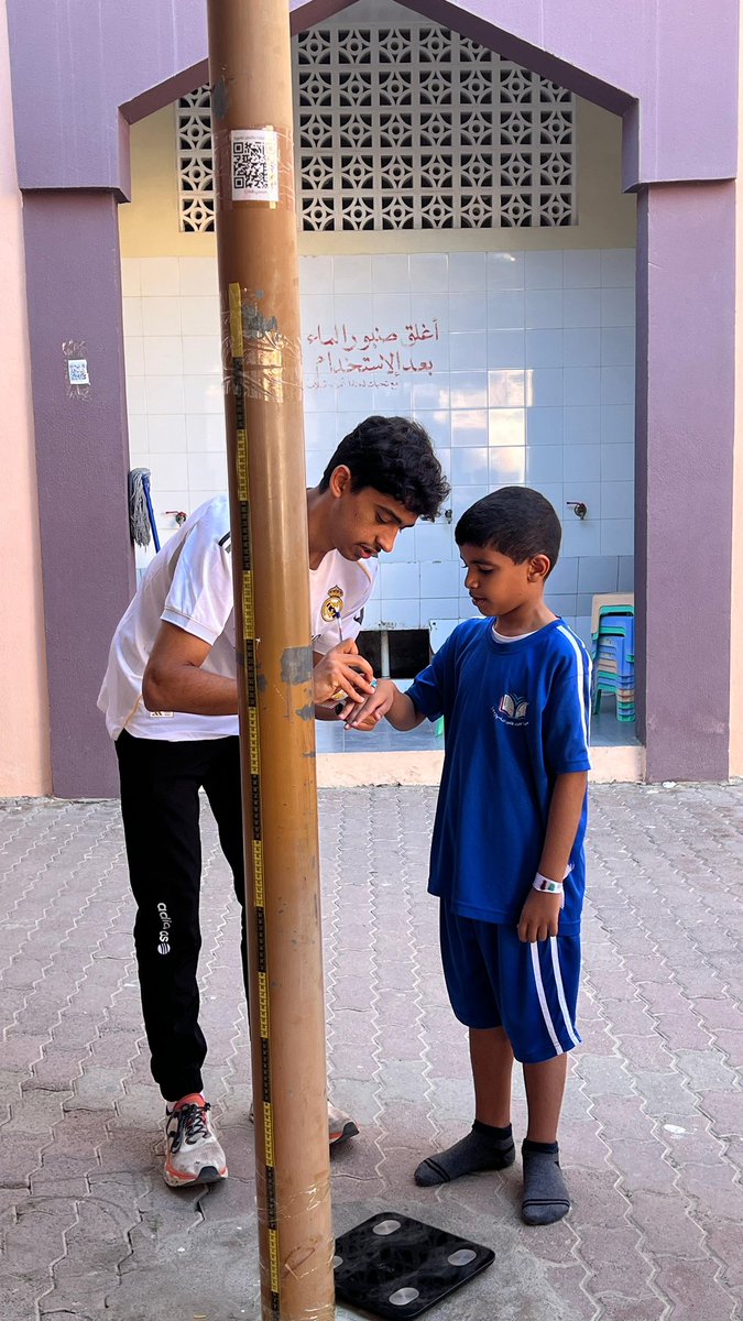 ما زلنا نؤمن بأن العملية التعليمية القائمة على #التعلم_النشط و #الخبرات_الميدانيه و #الممارسات_المهنيه  تنقل اكتساب المعرفه وتطوريها الي  مستوى آخر ،جانب من الخبرة الميدانية لطلبة مقرر #الاختيارات_والمقاييس_في_المجال_الرياضي، #جامعة_السلطان_قابوس
<a href="/squ_edumedia/">كلية التربية</a> <a href="/EduGovMct1526/">مدرسة بهجة الأنوار للتعليم الأساسي</a>