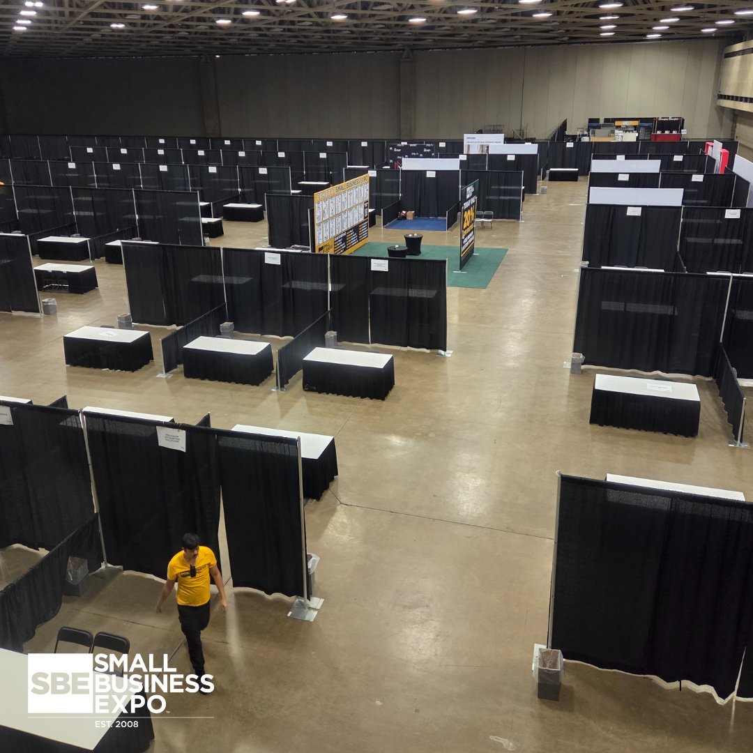 SmallBizExpos's tweet image. Good morning, #Dallas! The #SmallBusinessExpo is here! Doors open at 10AM at Kay Bailey Hutchison Convention Center, Hall A. Come join thousands of attendees ready to connect and grow. Register here: hubs.li/Q03T_fB90 #smallbusiness #networking #expo