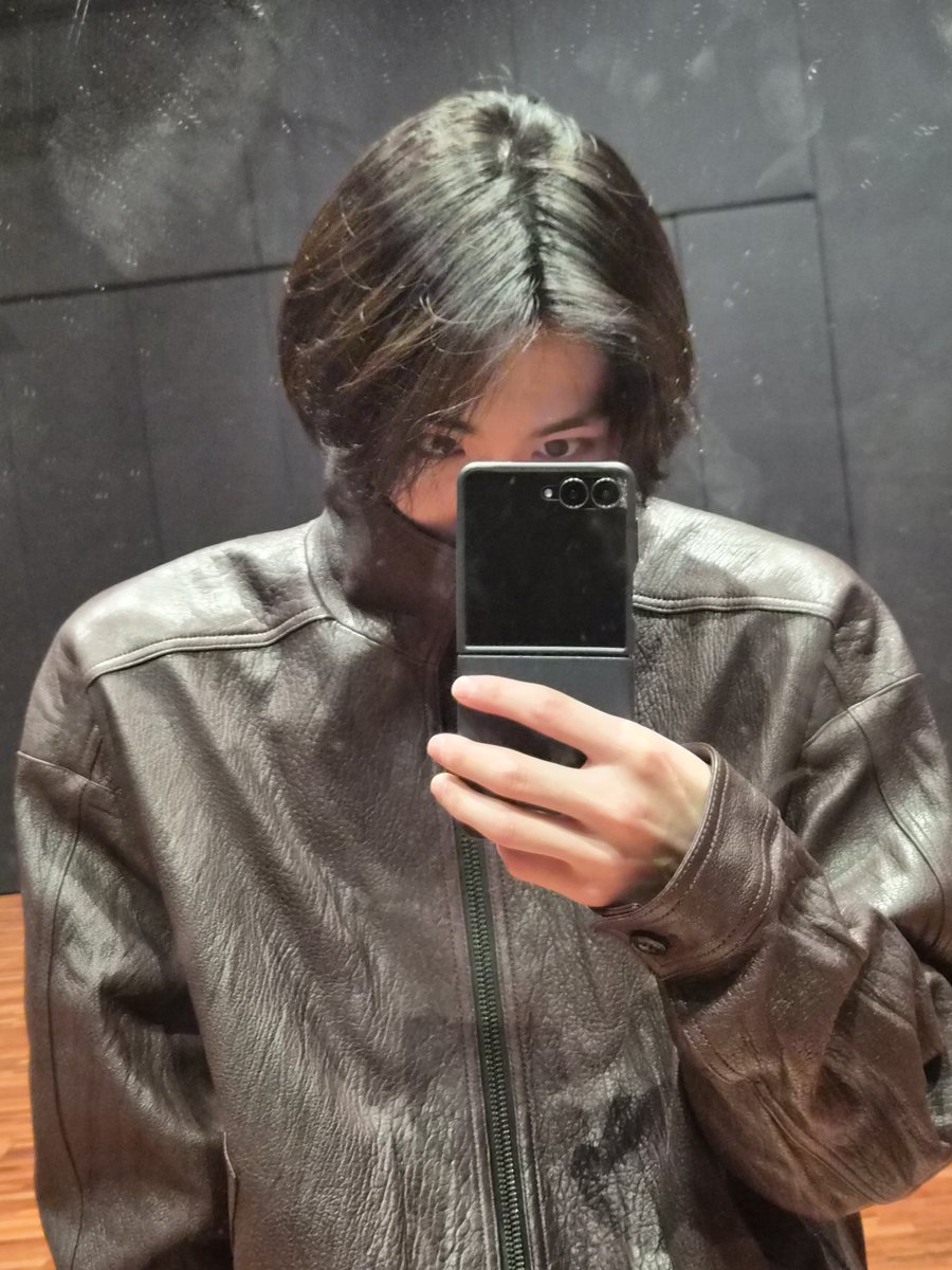 enhypenweverse's tweet image. [ #정원’s Post ] 251120

#JUNGWON: Getting off work

@ENHYPEN_members @ENHYPEN #ENHYPEN #엔하이픈