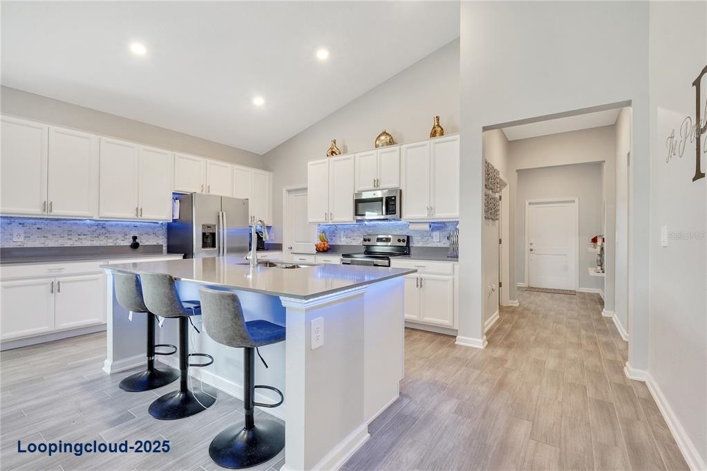 LoopingCloud's tweet photo. FOR SALE
- 2,439 sq ft | 4-bedroom, 2.5-bathroom + den/office
- Built in 2022
- 3-car garage
- Private backyard with no rear neighbors; pre-wired EV charging in garage
π729 Hitch Loop, St. Cloud, FL 34772
https://t.co/gWT1VvmBUQ
#StCloudFL #ForSale #LoopingCloud #FamilyHome #NewConstruction