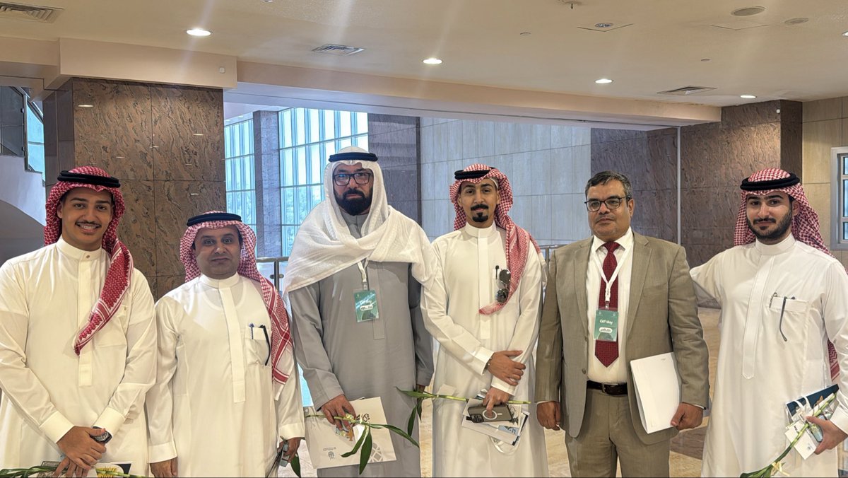 2la17's tweet photo. تشرفت اليوم بحضور فعاليات اليوم العالمي لنظم المعلومات الجغرافية (GIS Day) التي نظمتها جامعة أم القرى كانت فرصة رائعة للتواصل واللقاء مع أساتذتي الأعزاء وزملاء الدراسة الخريجين.

@Makkitter @alfalodah @ibrahimascoura @abdullahalqura @0amoramor0 @emankhaledk 

#GIS https://t.co/kx7nelolut