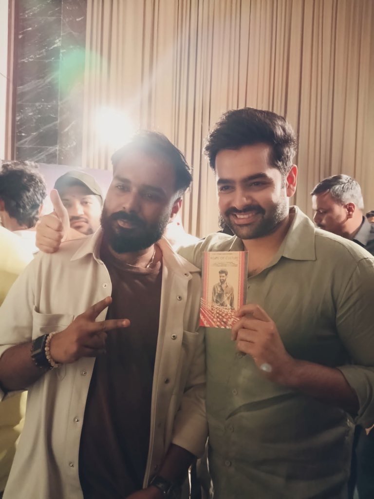 SanthoshMavuri's tweet image. Perfection comes when passion becomes profession and those words pushed me to make my award winning short film #WeaveOfCulture. Met my favourite actor today, showed him my work, and he told me he’s proud of me. Still can’t believe I lived my #AKT moment. @ramsayz @AKTMovie