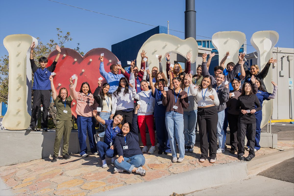 Southwest_U's tweet image. 🎁A big shoutout to our first class for stepping up and sponsoring Christmas gifts for local students through our Wish Tree activity.
Your kindness brought joy, hope, and the magic every child deserves this season. 

#WishTree #HolidaySpirit #GiveBack