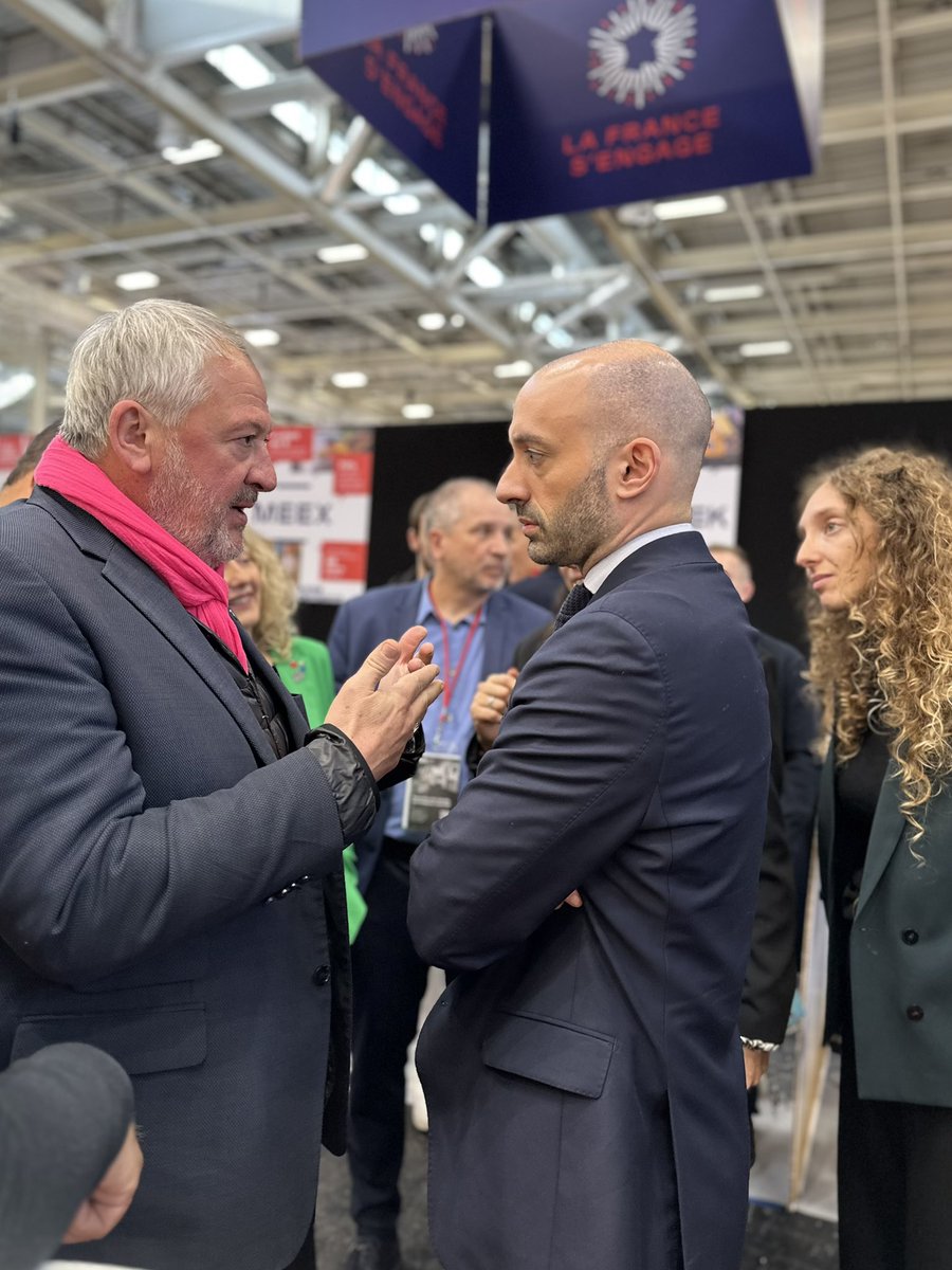 🇪🇺 Bromo, c’est le grand projet de fusion entre 3 géants européens du spatial.

Thales Alenia Space, Leonardo et Airbus Defence and Space veulent créer un grand champion européen du spatial.

Ce type de grand projet industriel ne peut pas se faire sans embarquer les salariés et