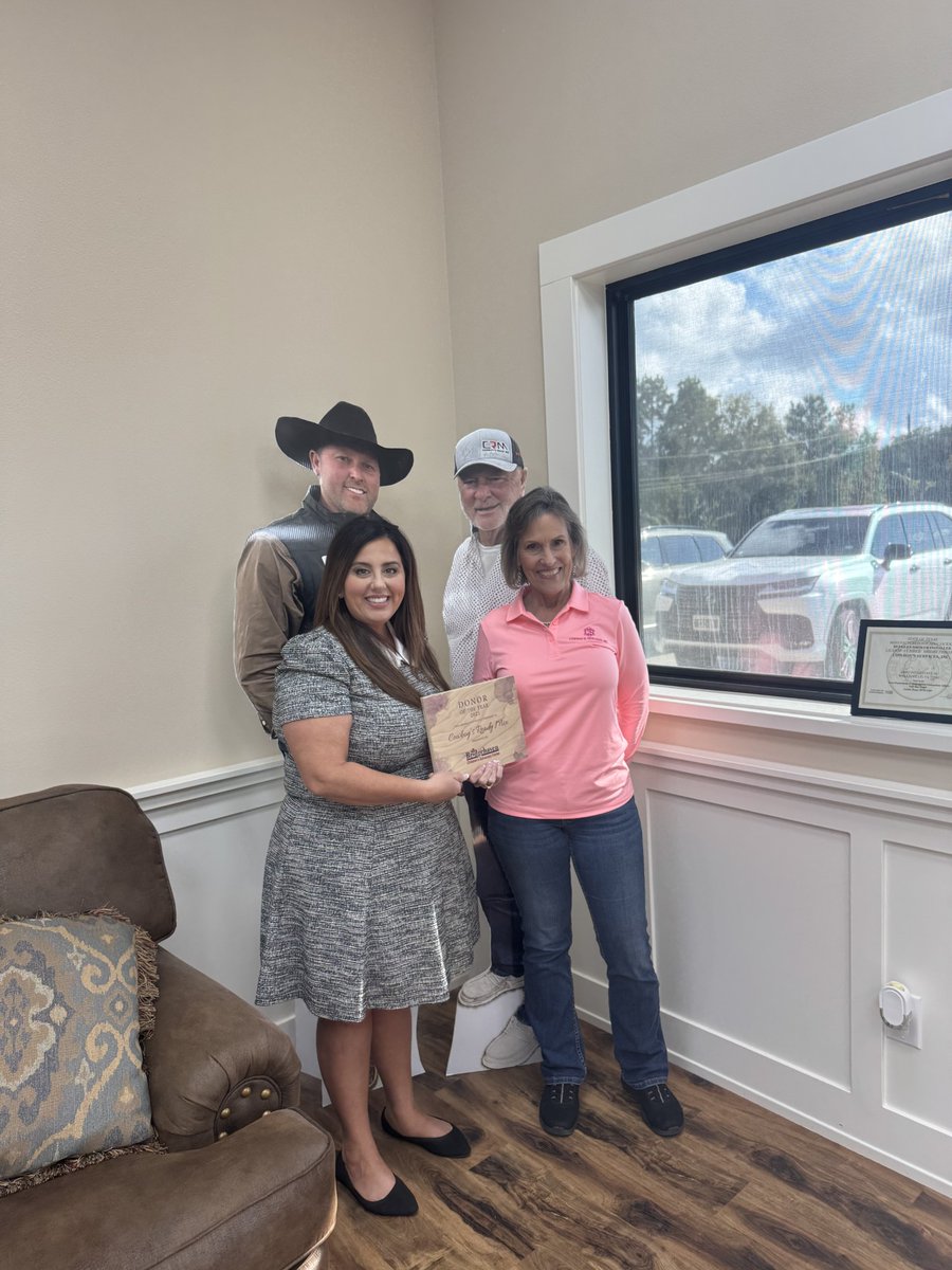 bridgehavencac's tweet image. Congrats to Cowboy’s Ready Mix for winning the Donor of the Year Award! 🏆 Your generous support for children and families makes a lasting impact! 💛 #CommunitySupport #BridgehavenCAC #DonorRecognition #ThankYouDonors #NonprofitCommunity