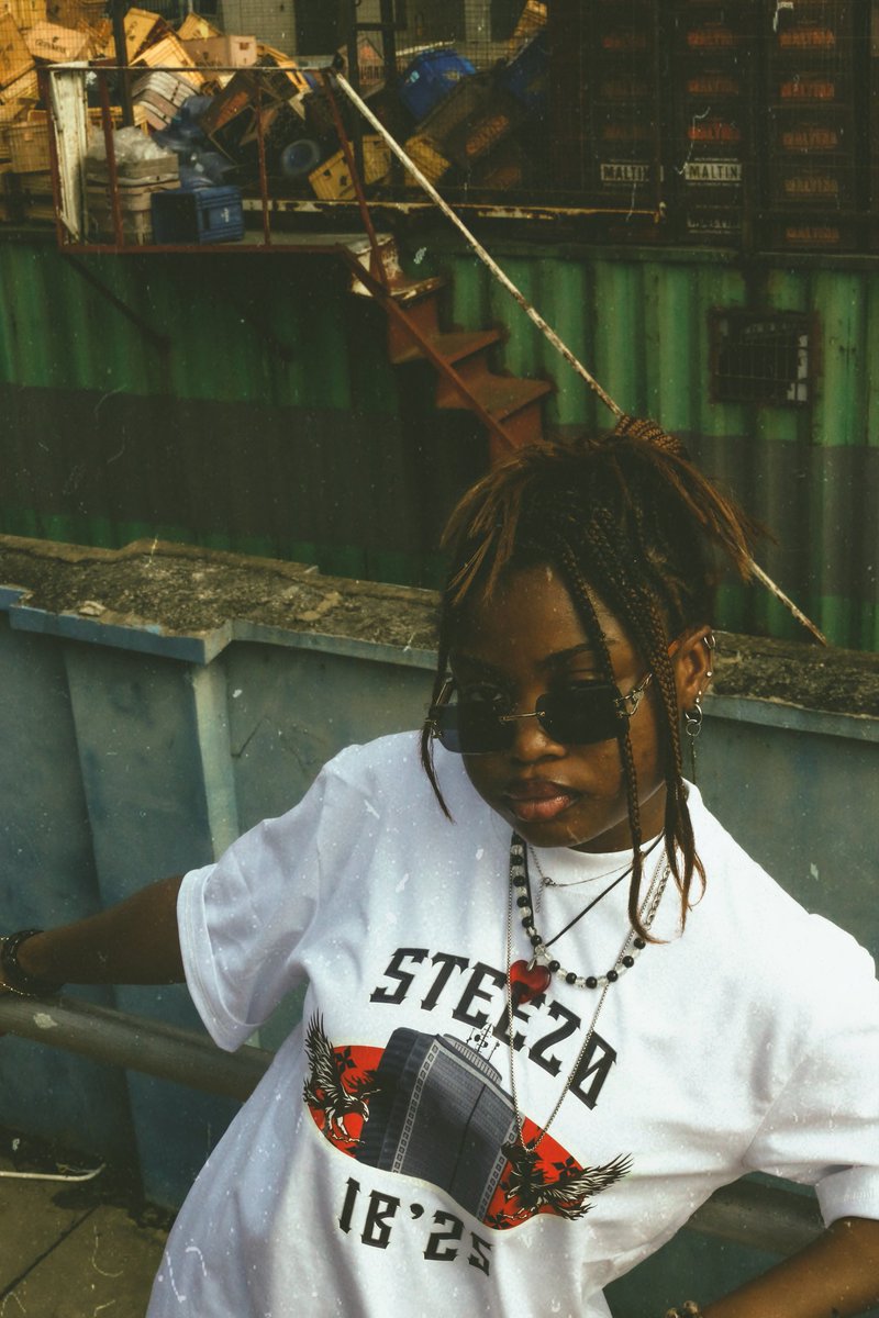 Ibadan25's tweet photo. STEEZØ × IB’25 🌇💎
WHEN OG IBADAN HERITAGE MEETS NEW-AGE SWAG. 
PIECES OUT NOW!
DM TO ORDER📩 https://t.co/Cn3XA7gjKW