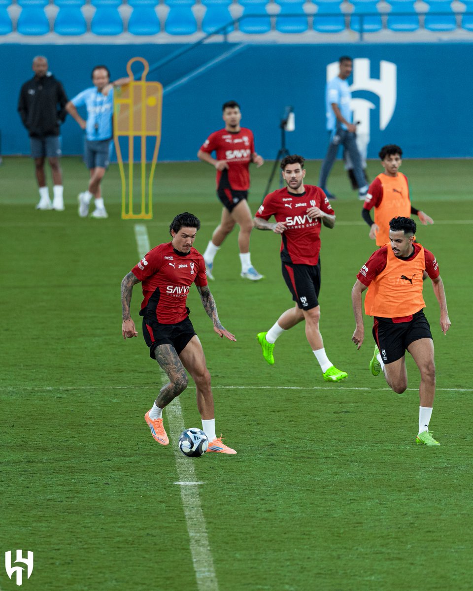 🔹 شارك "داروين نونيز" في التدريبات الجماعية ⚽️