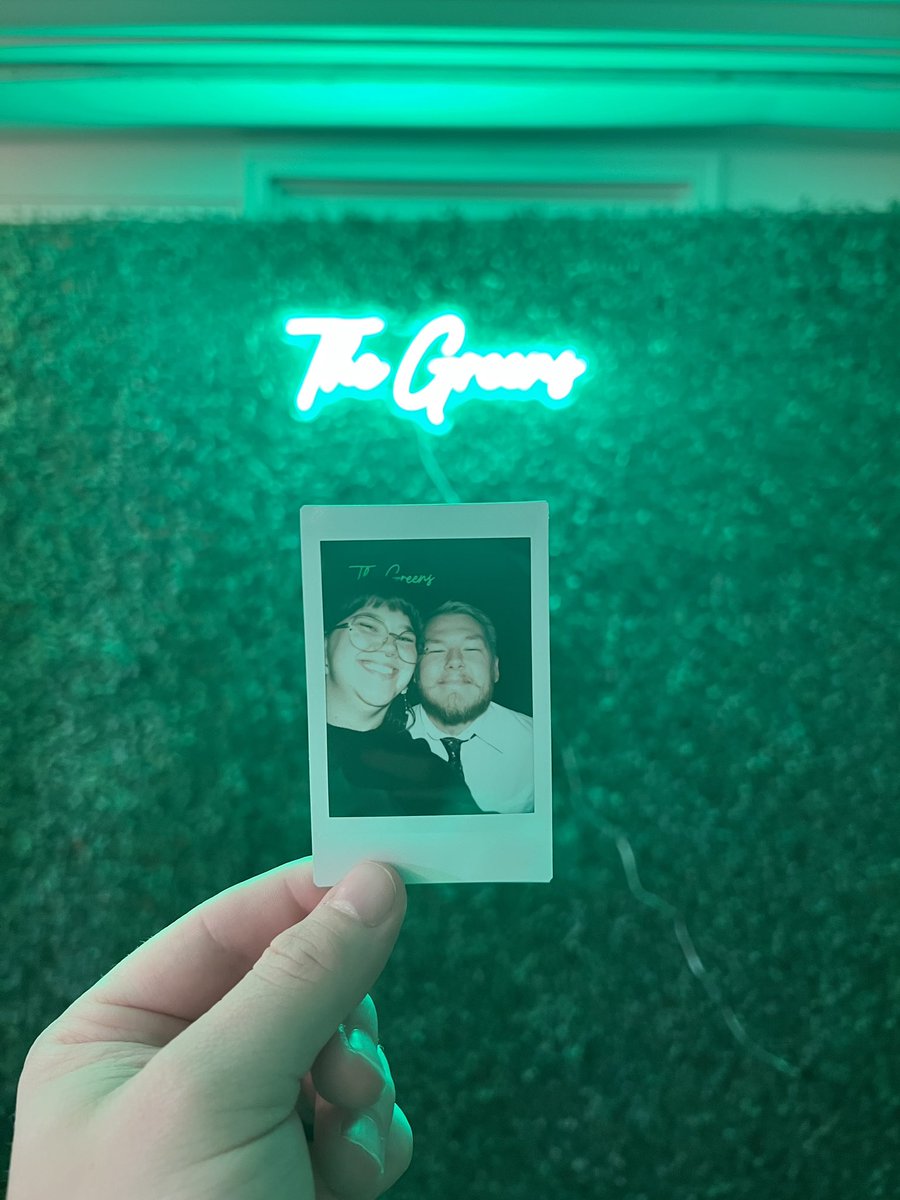 Tylerbreadman's tweet image. Loved this wedding 💚