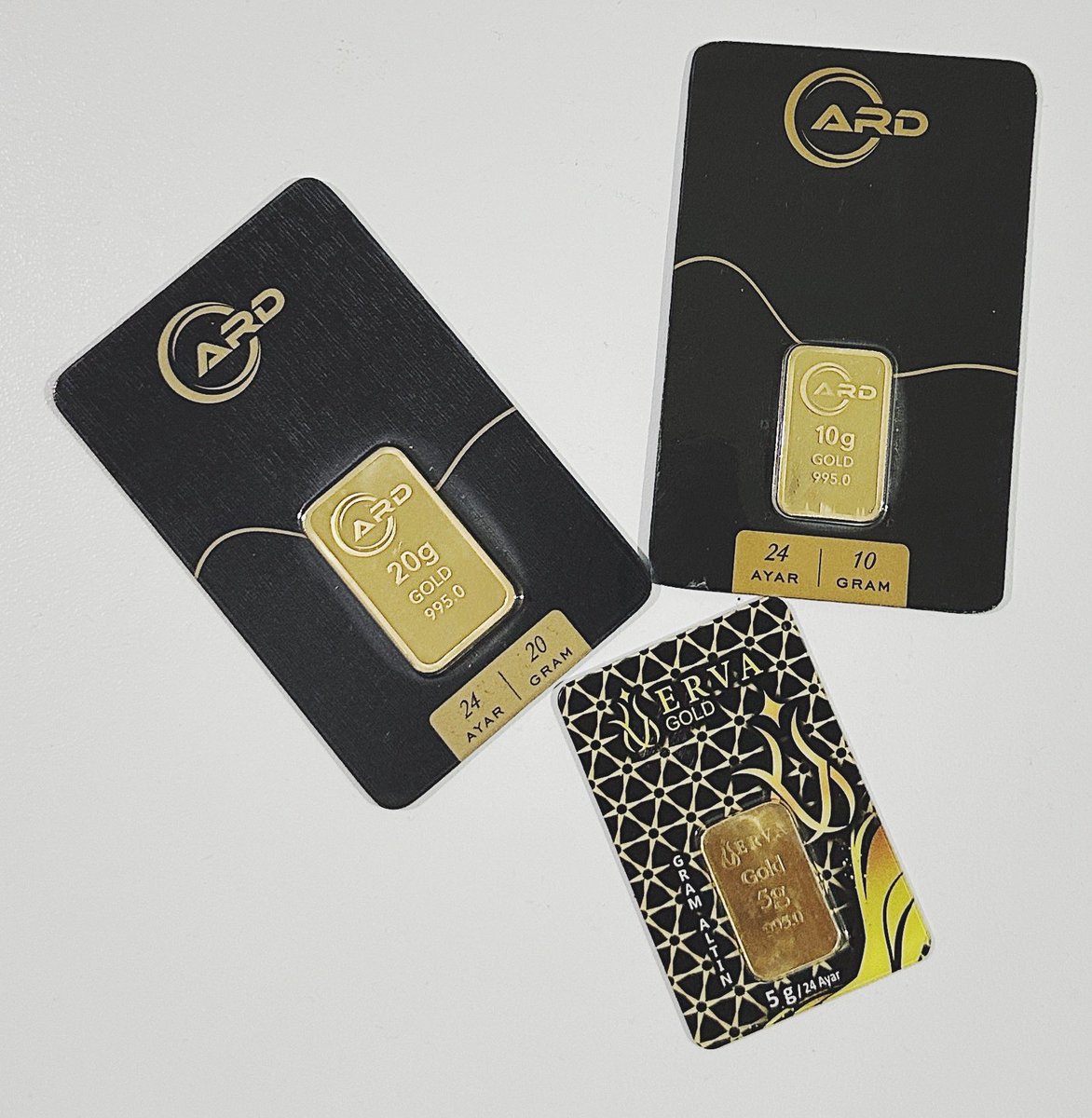 📝 Yatırım günlüğü - 19 Kasım 2025

✅ Alımlar: 
🏅35 gr Altın

➡️ Artık fiyata bakmadan düşecek mi yükselecek mi diye haberlerede bakmadan uzun süre tutacağım şekilde biriktireceğim altını.