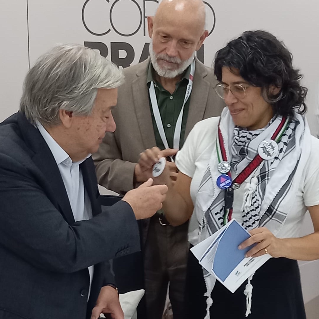CANIntl's tweet image. Everyone who is anyone is talking about #BAM 

Join developing countries and civil society in their push for a #JustTransition mechanism - and let&apos;s name it the Belém Action Mechanism!

@antonioguterres wears his #BAM badge with pride.

#JustTransitionRising