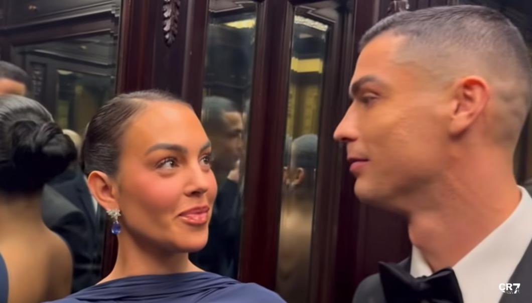 mbaafraude's tweet image. Tu quieres ser Cristiano para que te mire así una mujer. Yo Georgina para que me mire así el Bicho. No somos lo mismo.