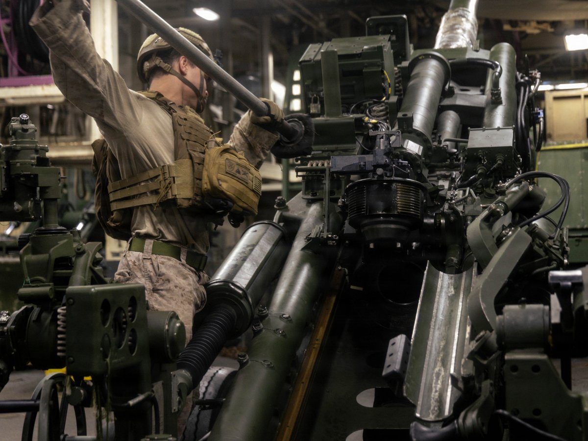 USMC's tweet image. #Marines with @22nd_MEU participate in battery training aboard Wasp-class amphibious assault ship USS Iwo Jima (LHD 7) while underway in the Caribbean Sea.

U.S. military forces are deployed to the Caribbean in support of the @Southcom, @DeptofWar-directed operations, and @POTUS…