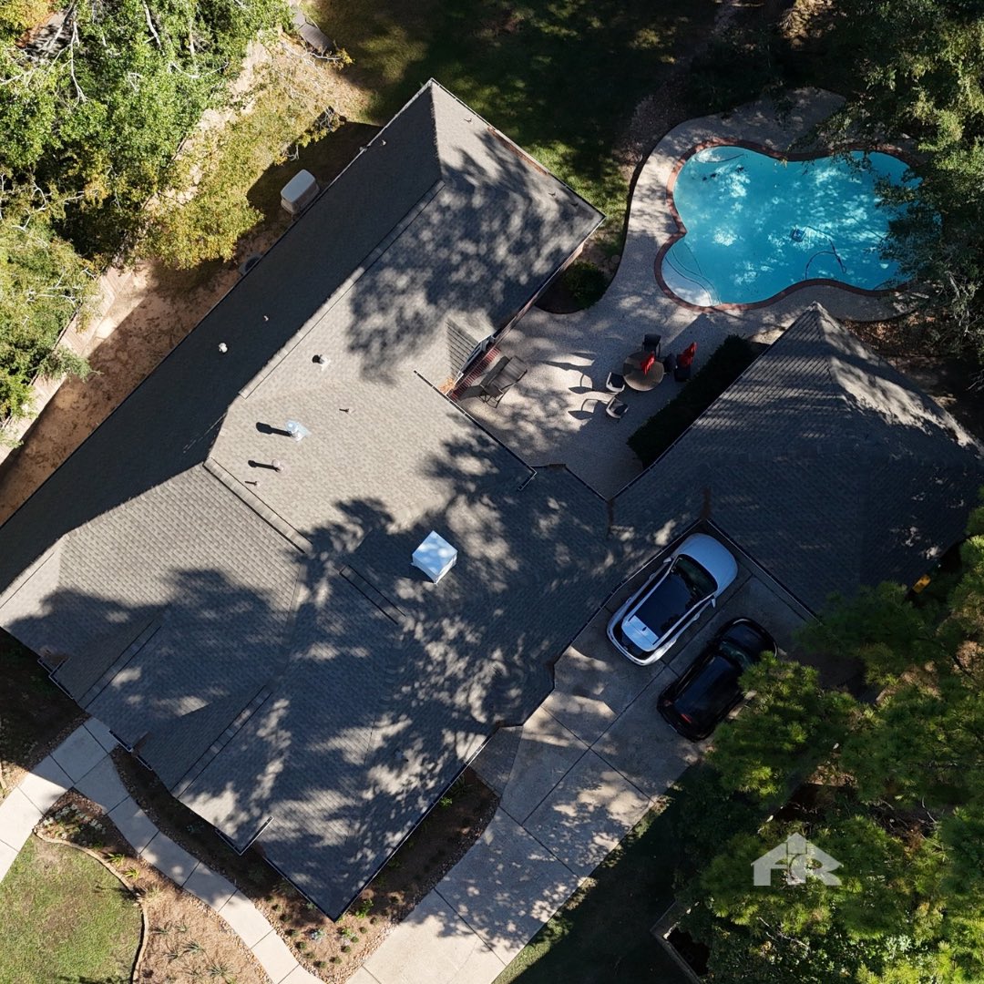 FairclaimsC's tweet image. From leaks to peace of mind — new roof done before the holidays! 🎁🍂 

Schedule your free inspection today! 
📱 281-367-0466
📍The Woodlands, TX

#FallRoofing #ProblemSolved #fairclaimsroofing #thewoodlandstx #roofingexperts