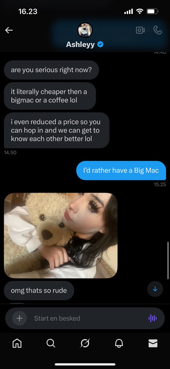 MelSweeet's tweet image. Why am I getting OF models in my dm. I didn’t sign up for this