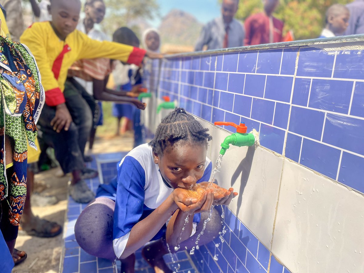 near_ngo's tweet photo. Water = Life 🚰

We just commissioned a new borehole at LEA Primary School, Gurku, Nasarawa State.

Huge thanks to our incredible donors and volunteers who made this possible👏

#CleanWaterForAll #WaterIsLife #nearfoundation @charitywater @Water @MrBeast https://t.co/hIJVlUUzll