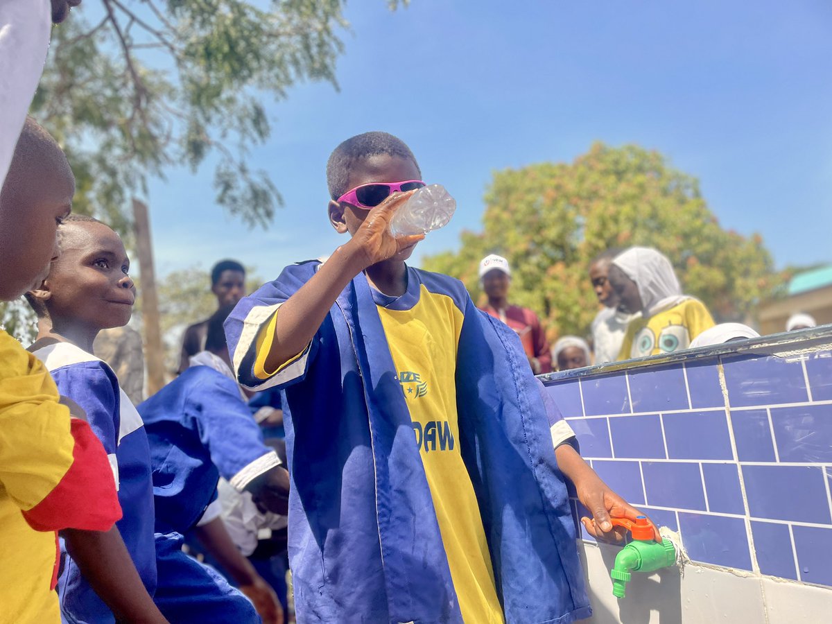 near_ngo's tweet photo. Water = Life 🚰

We just commissioned a new borehole at LEA Primary School, Gurku, Nasarawa State.

Huge thanks to our incredible donors and volunteers who made this possible👏

#CleanWaterForAll #WaterIsLife #nearfoundation @charitywater @Water @MrBeast https://t.co/hIJVlUUzll