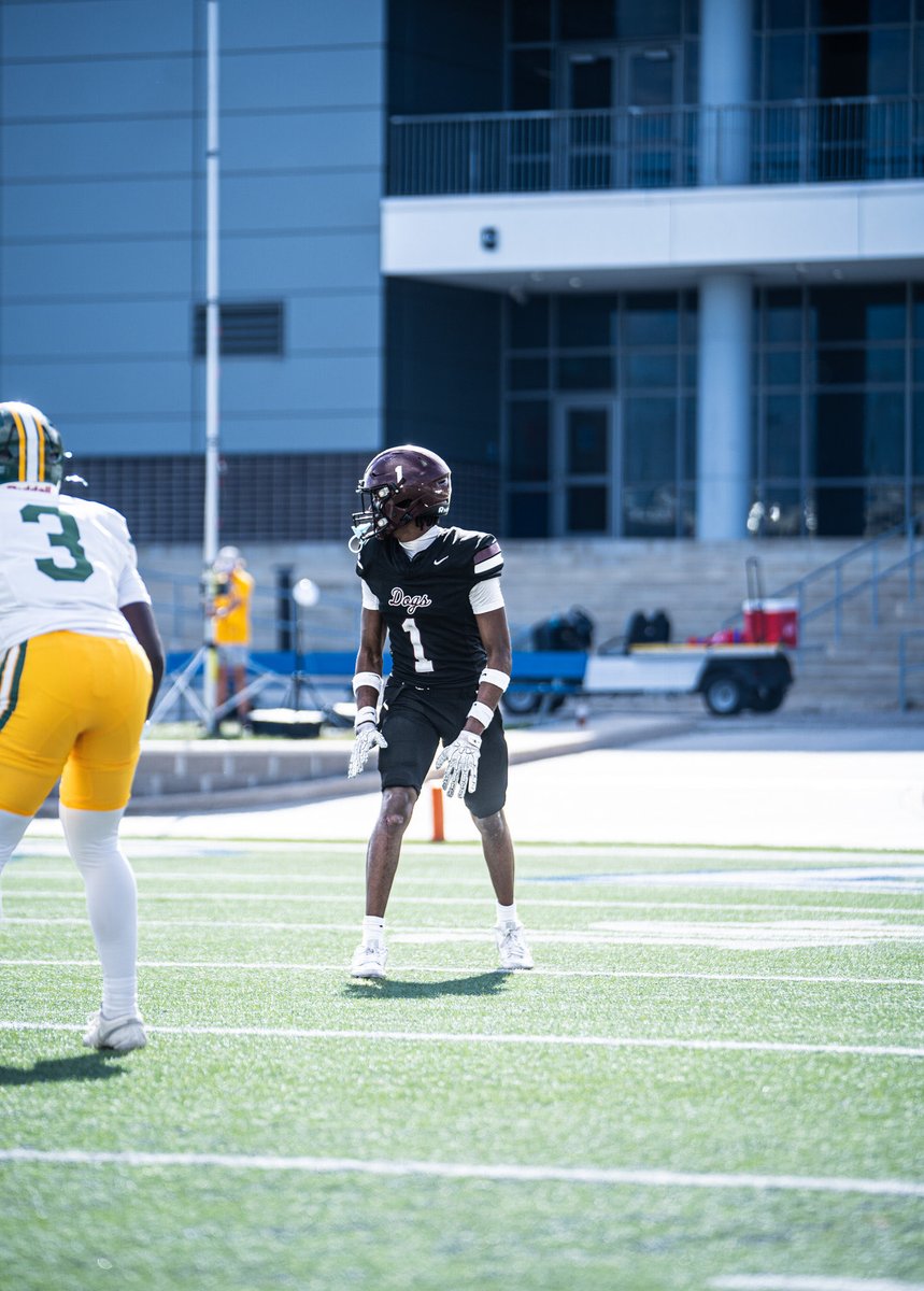 My Senior year stats
1322 All purpose yards ✅
44 Receptions ✅
17TDS ✅
21.9 Yards per catch ✅ 
<a href="/CoachDixon_63/">Coach Stephen Dixon Sr., CAA</a> <a href="/hardwork2005/">dallas</a> <a href="/5StarScouting/">5StarScouting™</a> <a href="/PrepRedzoneTX/">Prep Redzone Texas</a> <a href="/TopPreps/">TOP PREPS - Free Sports News, Videos & Information</a> <a href="/sixstarfootball/">Six Star Football | PLUS+</a>