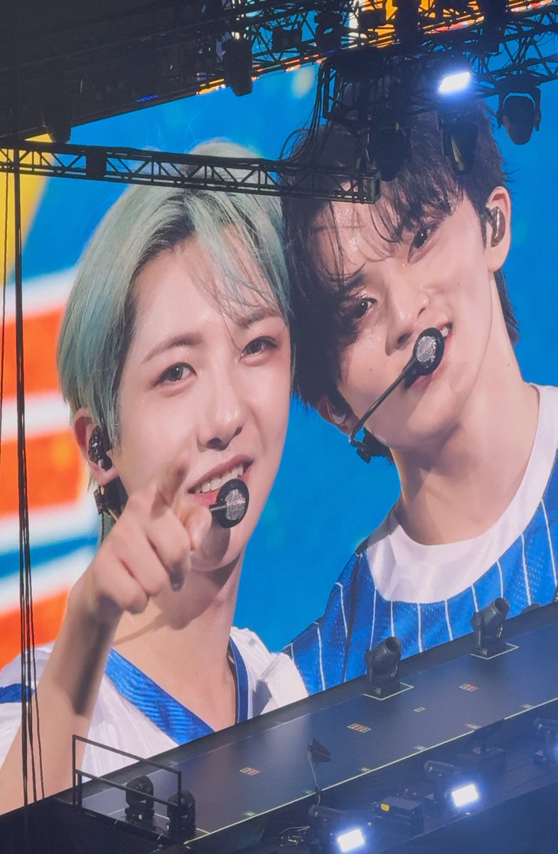 진짜 왹져인 쥔이랑 인간인데 왹져로 오해받는 남자