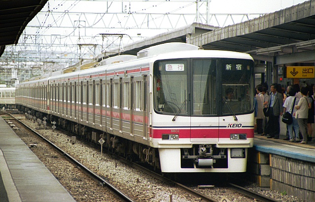 enaokun03's tweet image. 形式別再構築編、１９９８年６月首都圏編、京王の８０００、４カットです。
#私とニコンで見た世界
#F90