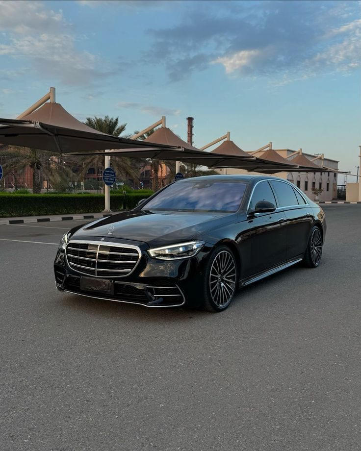 rental_mercedes's tweet image. تأجير مرسيدس S-Class: مكتبك الهادئ والمتحرك.
mercedescarrental.com
 ركز على أعمالك واترك القيادة لسائق بروتوكولي. 
 نوفر الكفاءة والهدوء اللازمين لإنتاجيتك.
للتواصل:  01014555680 - 01119970403
#SClass #BusinessEgypt #نقل_تنفيذي #ليموزين