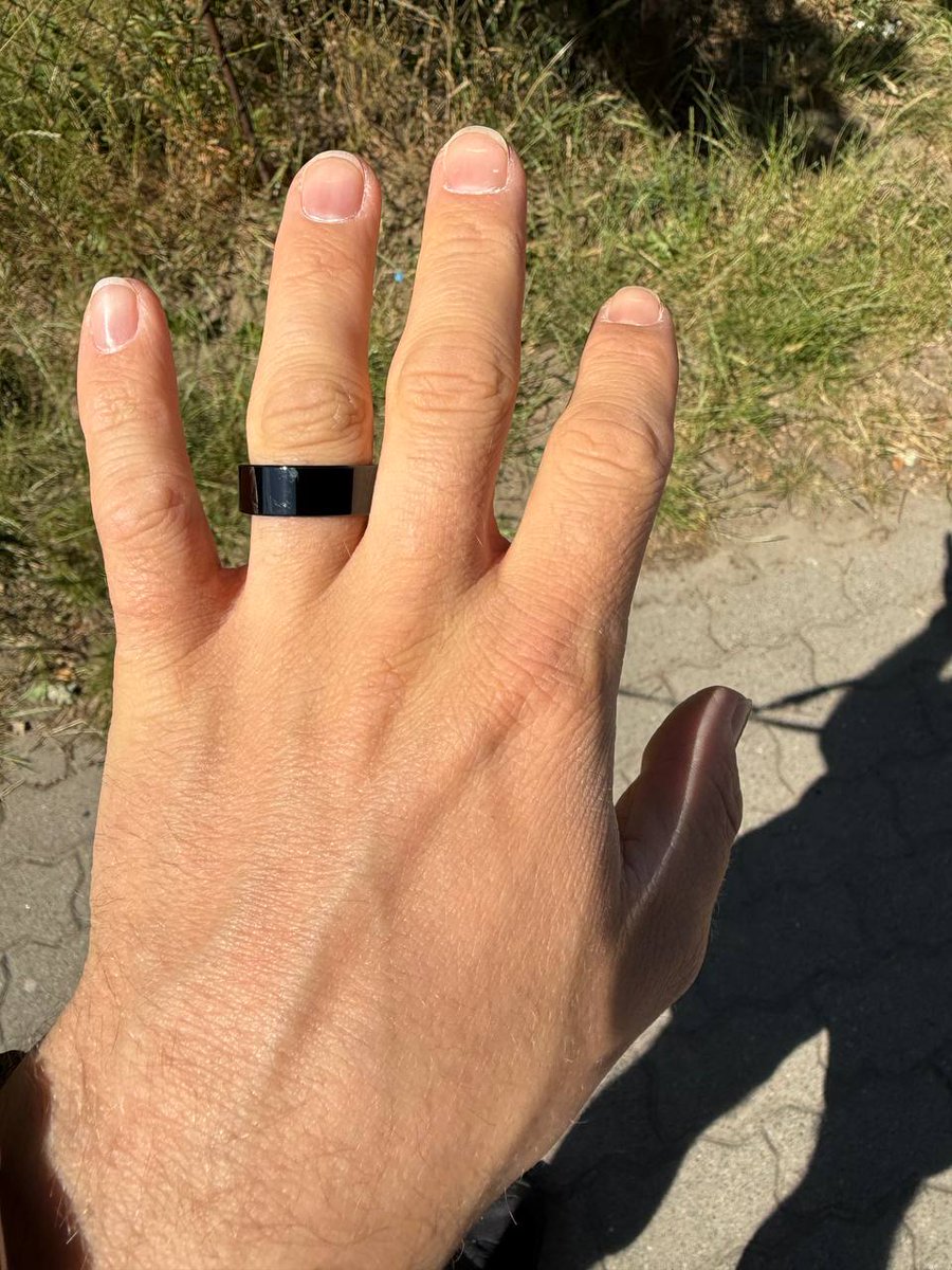 Wearing the CureRING from our partner @AxonDAO made one thing clear: this  is the first wearable that fits the crypto mindset. Fully passive. No  screens. No buzz. No data harvesting. It tracks