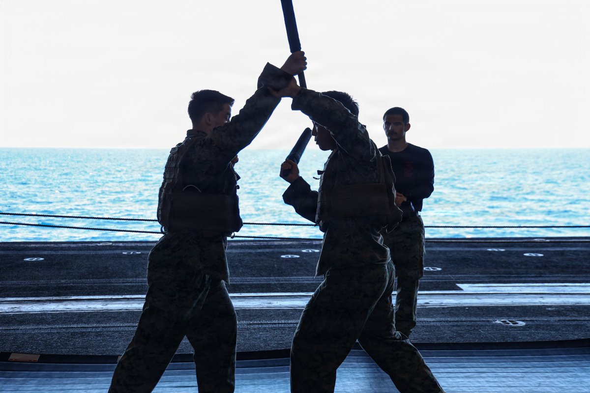 USMC's tweet image. #Marines with @22nd_MEU perform fighting techniques during a martial arts instructor’s course aboard Wasp-class amphibious assault ship USS Iwo Jima (LHD 7) while underway in the Caribbean Sea. 

U.S. military forces are deployed to the Caribbean in support of the U.S. Southern…