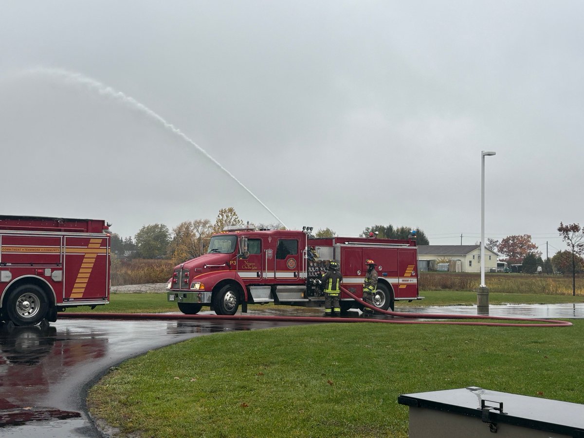 NOTLfiredept's tweet image. All candidates were successful in their NFPA 1002 Pump Ops written &amp;amp; practical evaluations! 💪🔥

Even the weather couldn’t slow down our volunteers’ dedication and commitment. Proud of everyone involved! 👏

#commitment #teamwork #community