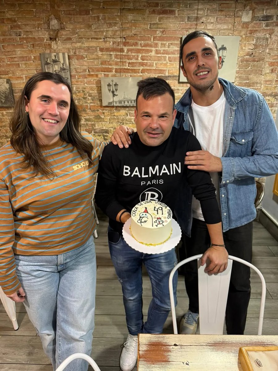 Feliz cumple! <a href="/jose_elias_nvr/">Jose Elías Navarro</a> por más años celebrándolo juntos!