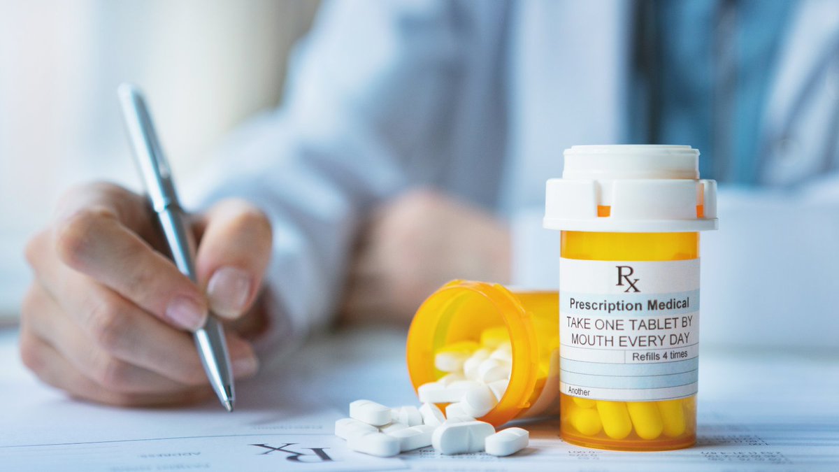 LopezMcHugh's tweet image. Wrong drug. Wrong dose. Wrong patient. Prescription errors happen — but when they cause injury, they may be more than just “mistakes.”

Learn more: bit.ly/448U5Q1 | #MedicationError #MedicalMalpractice