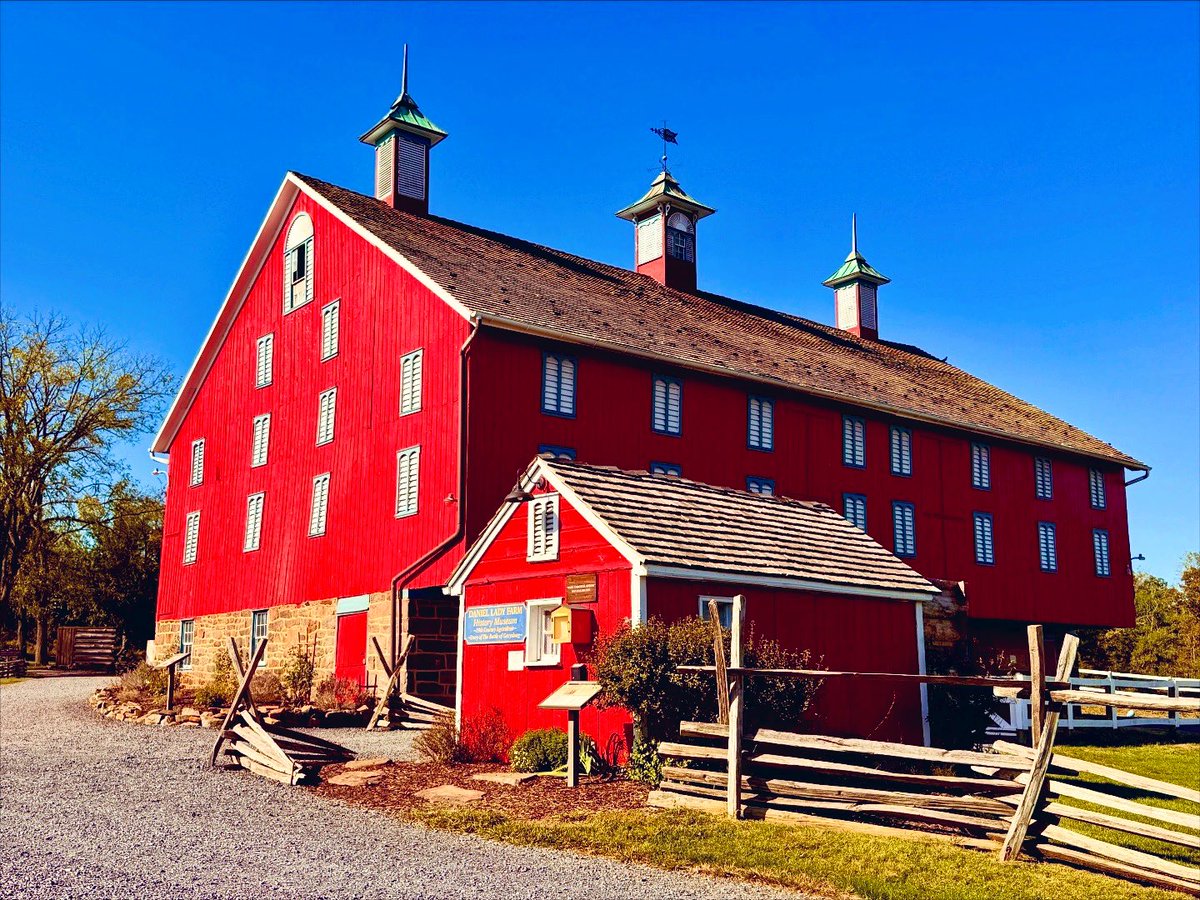 MelanieMoonlite's tweet photo. I’ve been unintentionally holding back some of my best photos! This is the historic Daniel Lady Farm, where annual reenactments of the Battle of #Gettysburg are held. ✨❤️✨

#CivilWar #RedBarn #Farms #Barn #History #NatureBeauty #HistoryLovers #NatureLovers #NaturePhotography

CC: @Oddwhims @HorrorsHearts79 @rj_dreamer