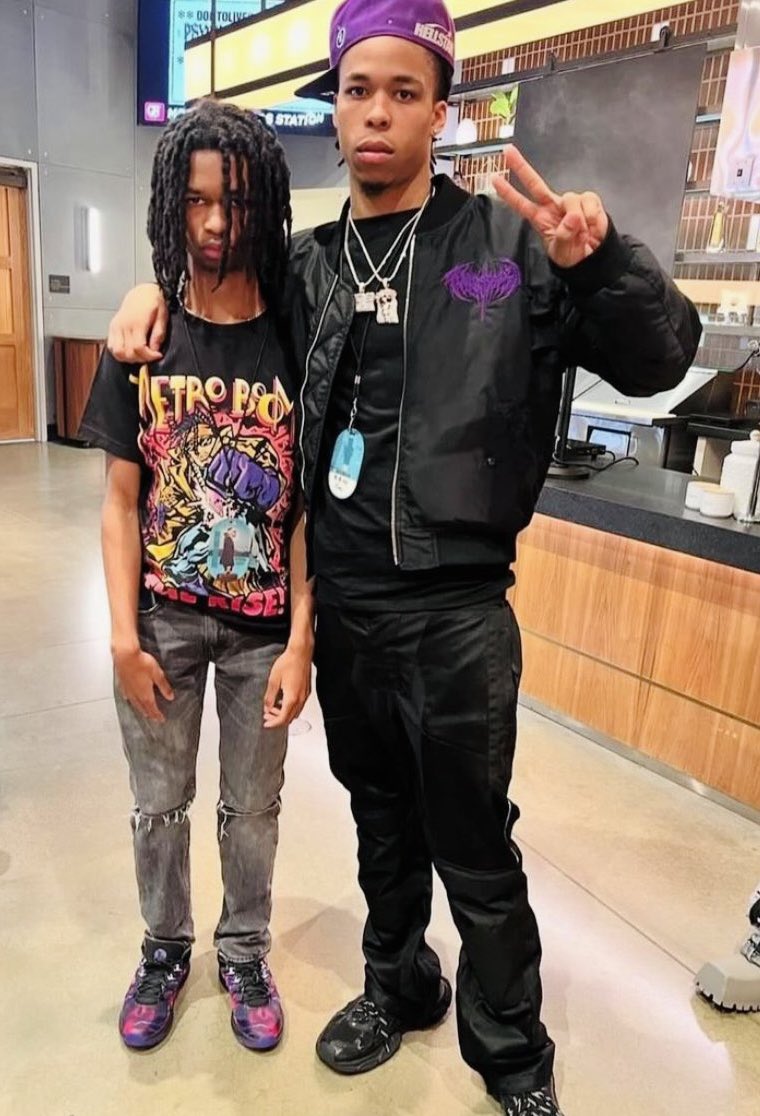 ReddCinema's tweet photo. Destroy Lonely &amp; Lil 88 with a fan 👀🔥 https://t.co/MihByDsSHg