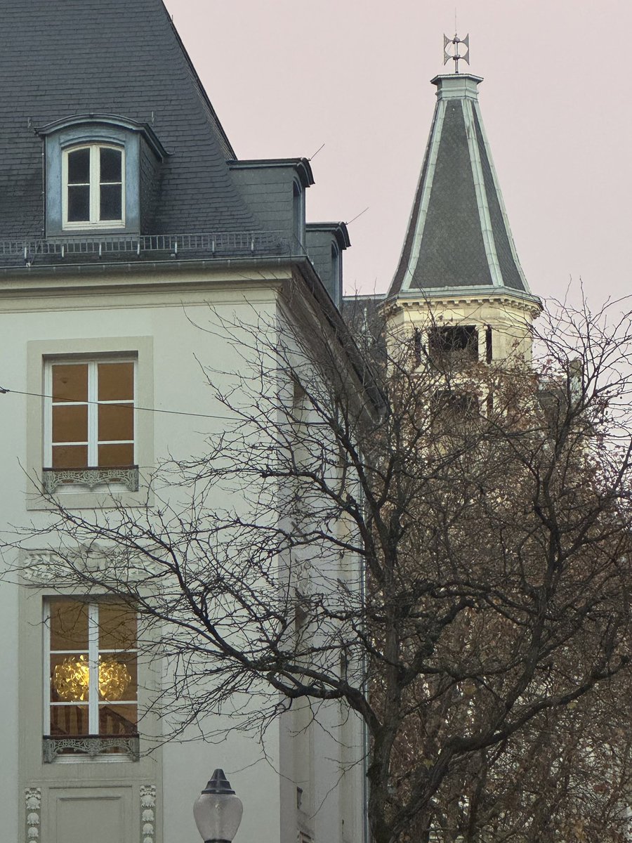 faqior's tweet image. 