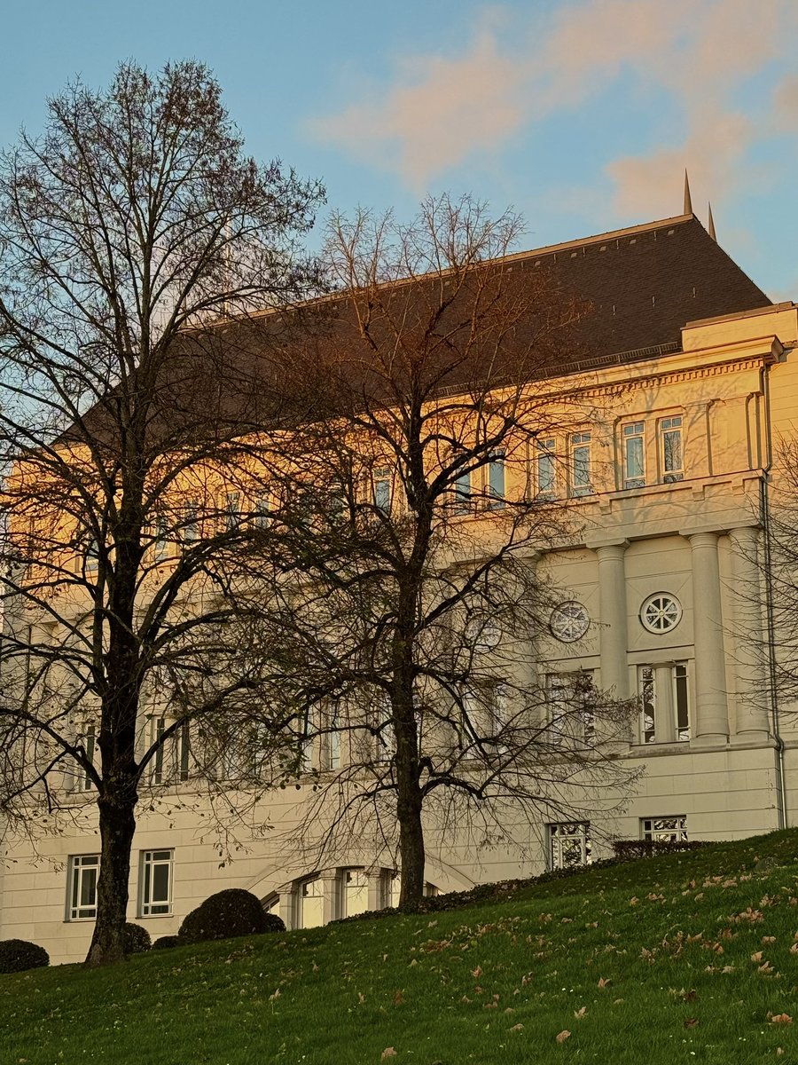 faqior's tweet image. 