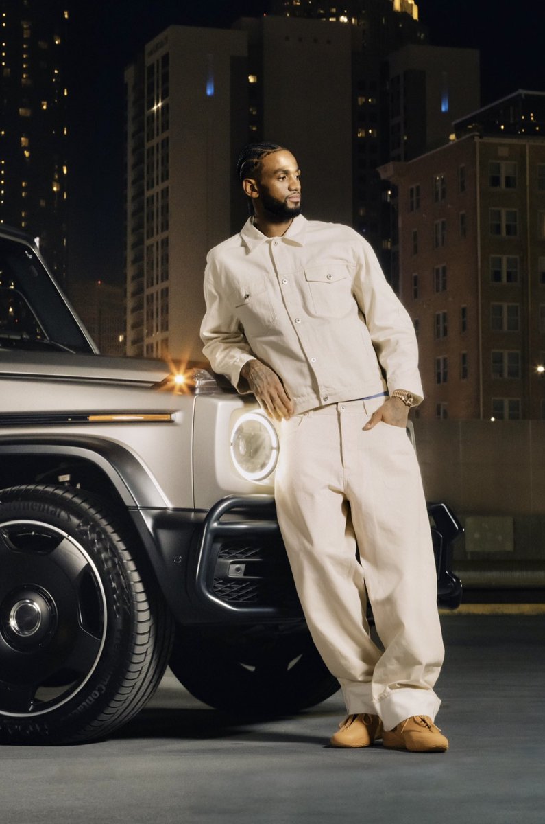 NickDePaula's tweet image. OFFICIAL: Converse has signed Nickeil Alexander-Walker to a shoe deal. 📄✍️

“Partnering with Converse gives me the space to be creative not just in how I play, but in how I show up,” he says.

Nickeil will wear his cousin Shai Gilgeous-Alexander’s signature SHAI 001 sneaker.