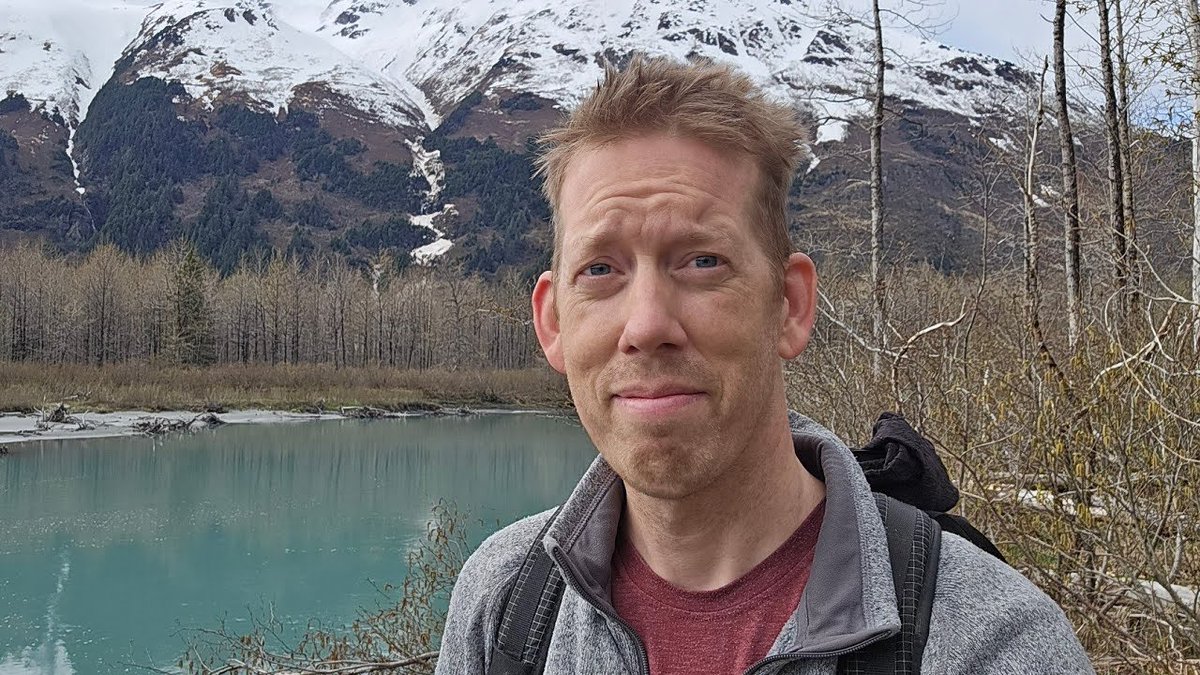 &gt;post weekly for 5+ years
&gt;blow up
&gt;leave YouTube permanently 
&gt;post one more video boiling a dead walrus’s head 

Greatest Living American