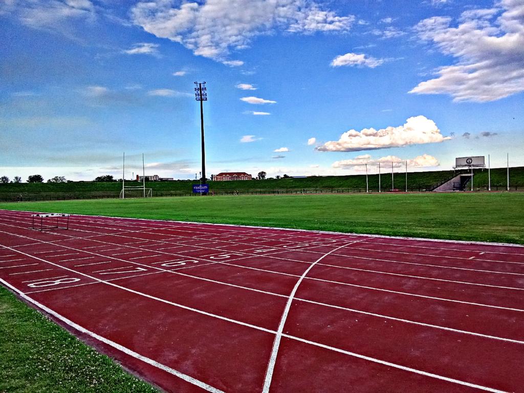 Baba_ka_Peanut's tweet image. Afternoon Track Therapy.. The weather is perfect 🙃😎 🏃🏾
#TrackWednesday #Runderful 🙃
