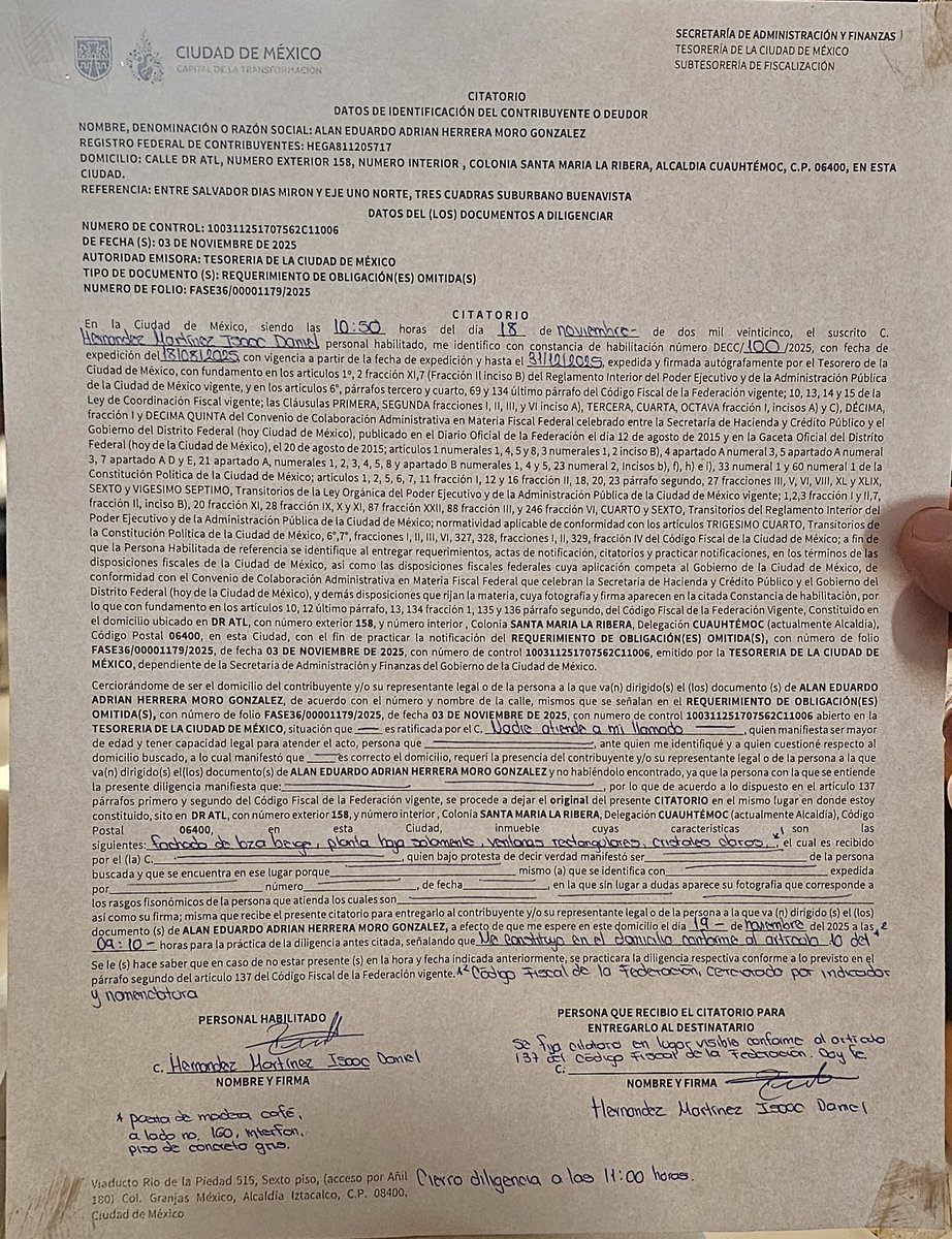 Alexoander's tweet photo. @SATMX
@Finanzas_CDMX
Esperando a uno de sus notificadores. Ayer vino a las 10:50 am y fijó el citatorio porque "no había nadie".
Me cita a las 9:10 am y no ha llegado.
Ya pasó más de media hora y ninguna persona se ha parado aquí, lo espero hasta las 9:50 y me voy a trabajar. https://t.co/9ma3SbVrM9