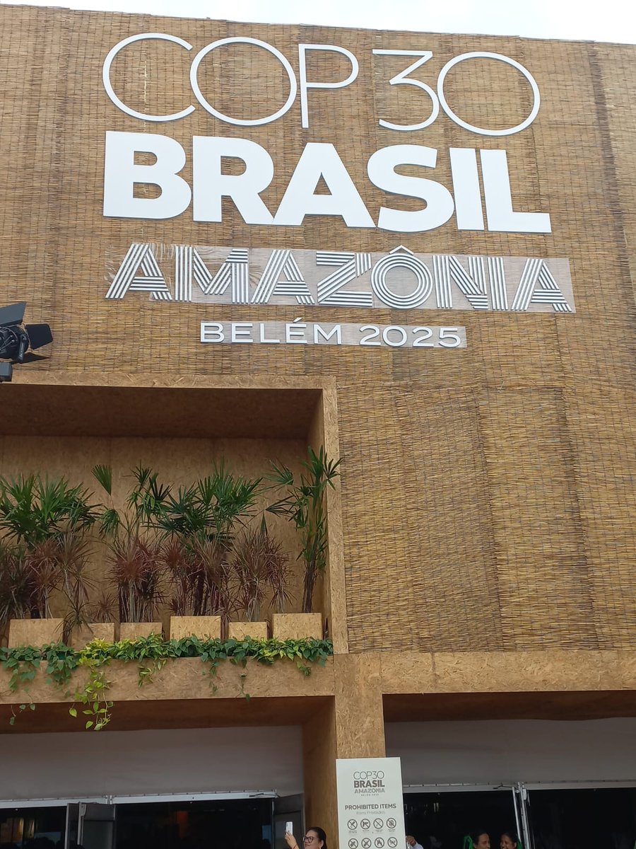 Hoje visitando o Parque da cidade, onde acontece as discussões da COP30, mas existem outros espaços pela cidade onde ocorrem outras assembleias.