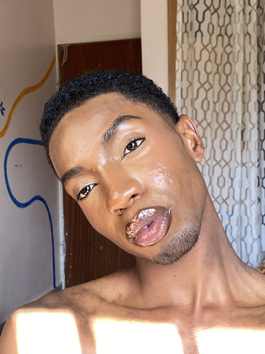 Yadiegottweets's tweet image. Chai TG Omori and friends will die over this, what ever shall I do?

N E waysss, y’all like my hair?