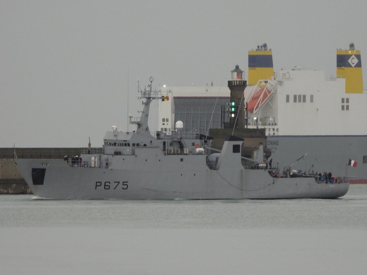 French Navy LAPEROUSE Class FS ARAGO P 675 arriving in port of Zeebrugge  19-11-2025
 <a href="/WarshipCam/">WarshipCam</a> 
<a href="/seawaves_mag/">SeaWaves Magazine</a>