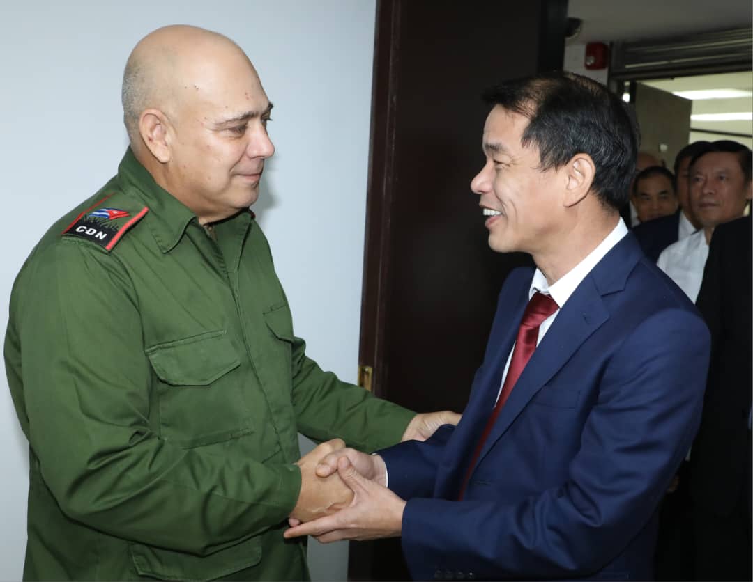 En un encuentro que ratifica los históricos lazos de amistad entre Cuba y Vietnam <a href="/DrRobertoMOjeda/">Dr. Roberto Morales Ojeda</a>  recibió a la delegación del Consejo Científico de los Órganos Centrales del Partido Comunista de Vietnam 

Sepa más en:

pcc.cu/cuba-y-vietnam…