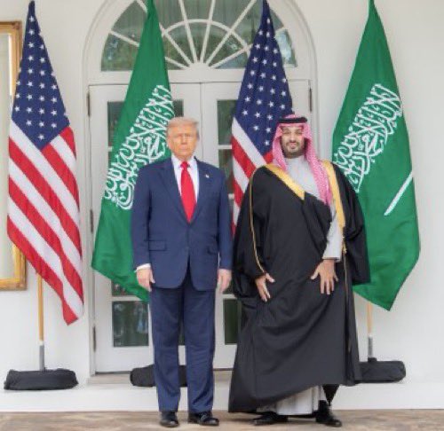 MNH15Harb's tweet photo. #نباهي_بك_العالم_يابو_سلمان
#السعودية_العظمى https://t.co/rvWaVeHQAy