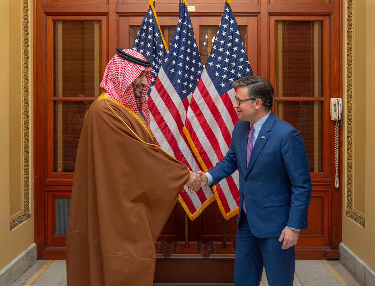 spagov's tweet image. سمو #ولي_العهد يعقد في مقر الكونغرس بواشنطن اجتماعات ثنائية وموسعة مع قيادات وأعضاء مجلس النواب في مختلف اللجان.
#محمد_بن_سلمان_في_واشنطن
#٩٢_عامًا_من_الشراكة_والازدهار
#MBSINUSA | #واس